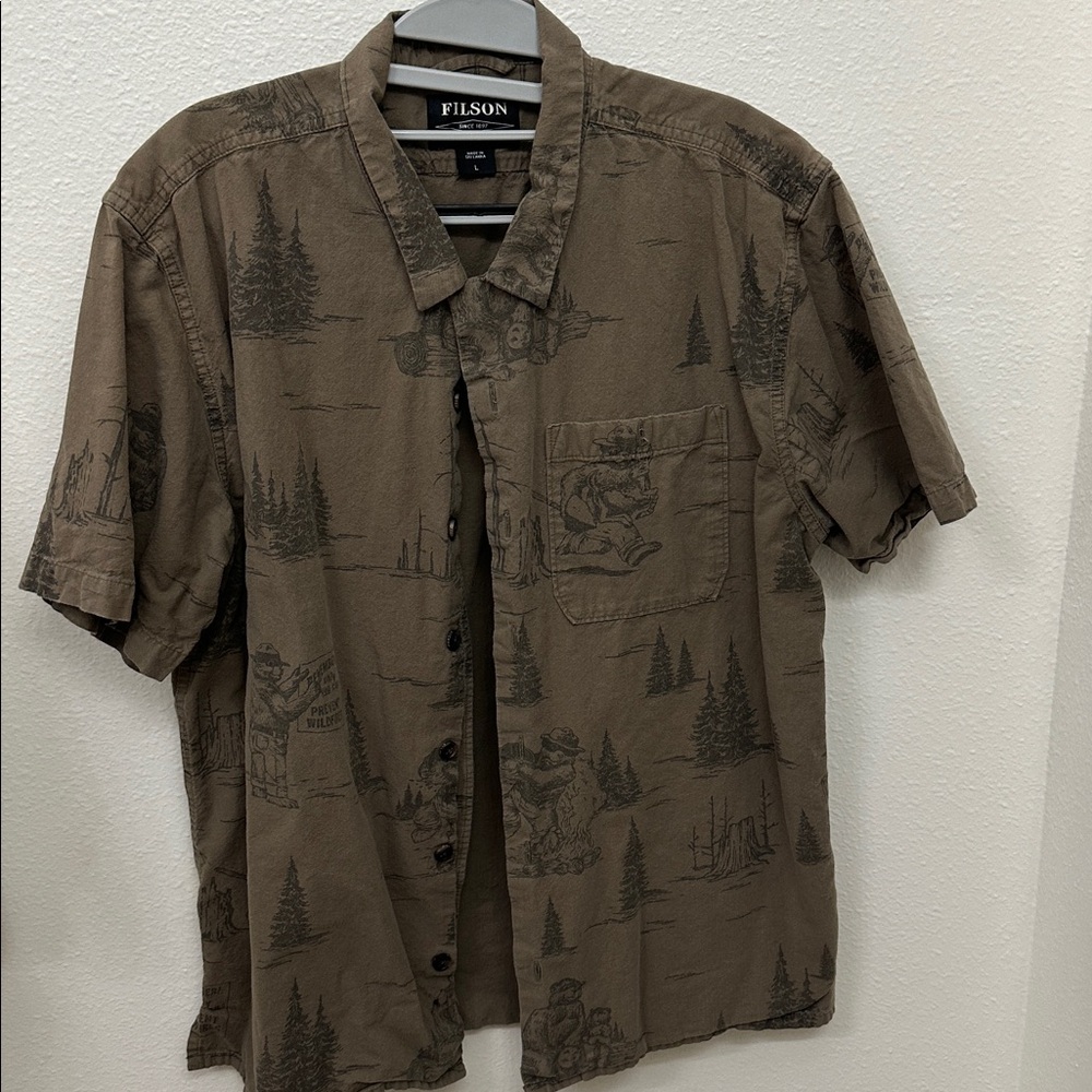 Filson smoky the Bear camp shirt